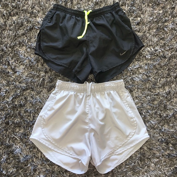 Nike Pants - Nike tempo running shorts